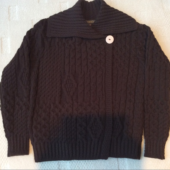 Sweater - Picture 2 of 5